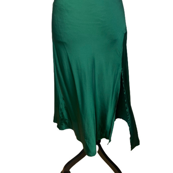 BLOGGERLOVE Green Satin Cocktail‎ Midi Dress - NWT - Picture 5 of 14